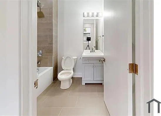 1726 W Susquehanna Ave #1B — Photo 12