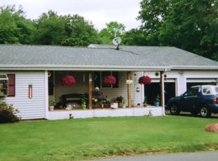 57 Narrows Rd, Bristol, RI 02809