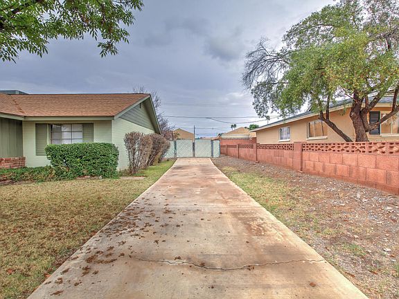 4th image of 1822 E Stella Ln