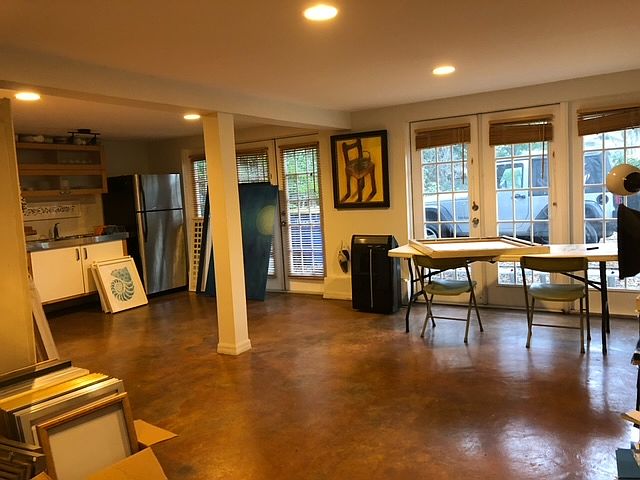 Building Photo 4