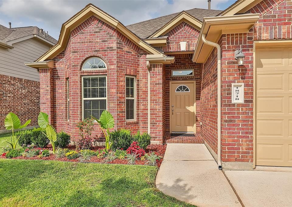 1st image of 18718 Dovewood Springs Ln