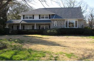 2312 Laurel Dr, Cinnaminson, NJ 08077