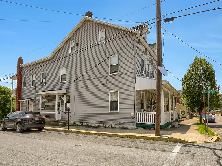 151 Walnut St #STREET_ — Photo 11