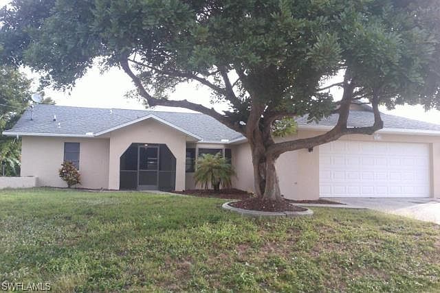 1st image of 481 NE 3rd Pl