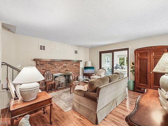 4th image of 7079 Windmill Ln