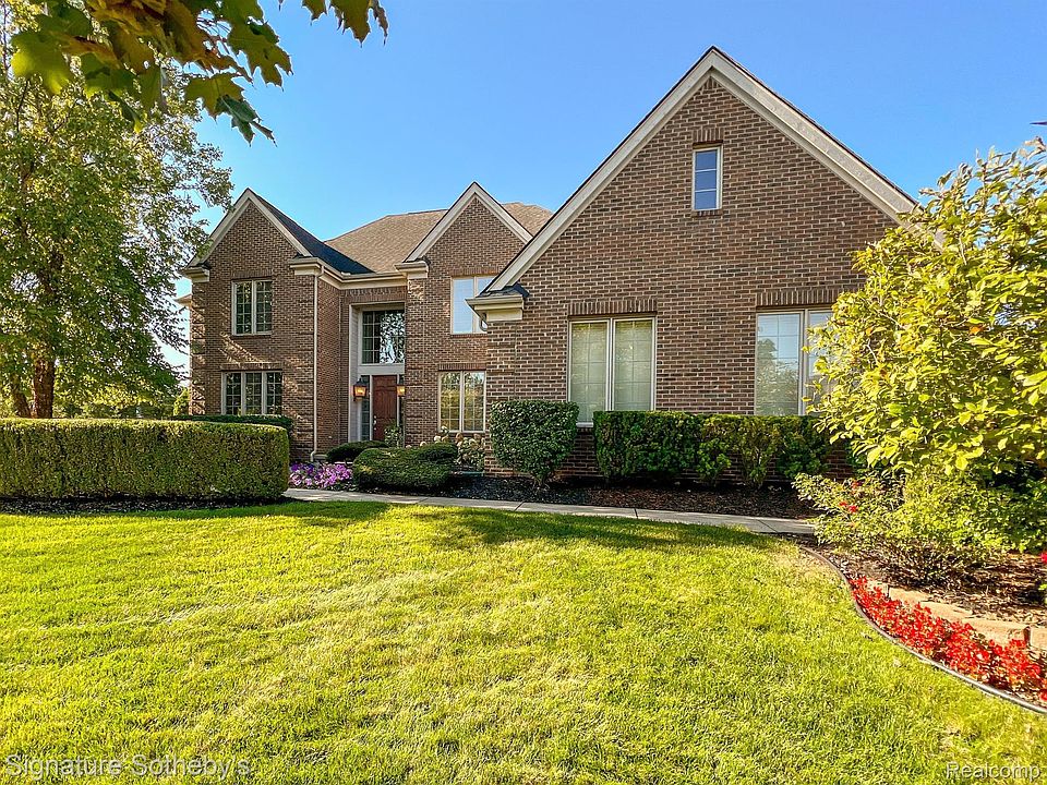1st image of 17464 Williamsburg Ct