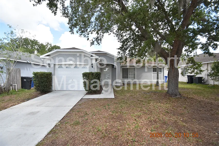 3 bed, 1289 sqft, $1,825 — Photo 1