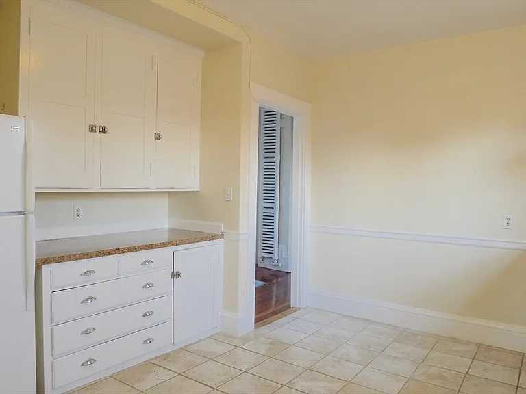 77 Hartford St #2 — Photo 10