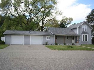 100 Schreier Dr, Camp Douglas, WI 54618