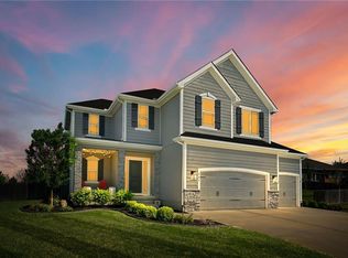 905 SE Auburn Ct, Blue Springs, MO 64014