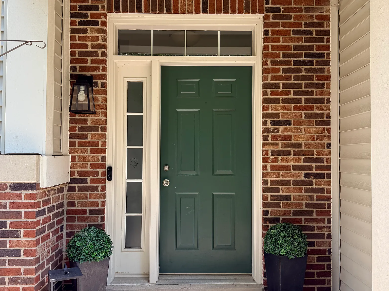 3 bed, 2.5 bath, 1963 sqft, $3,300 — Photo 2