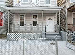 717 E 221st St, Bronx, NY 10467