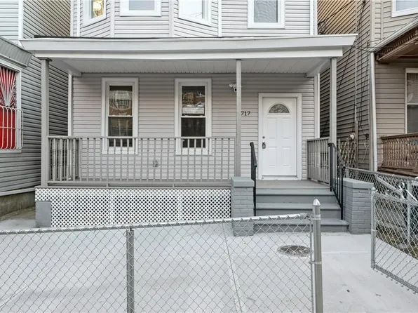 717 E 221st Street, Bronx, NY 10467