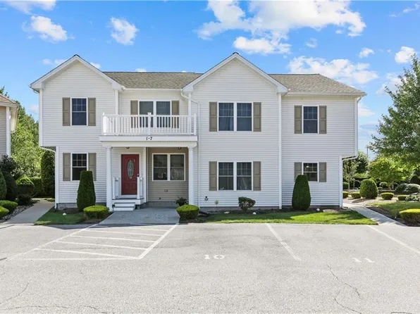 1 Sonya Dr #1, Coventry, RI 02816