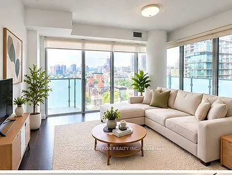 65 Saint Mary St W #1707