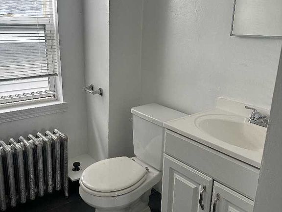 2nd image of 91 Devon St #2