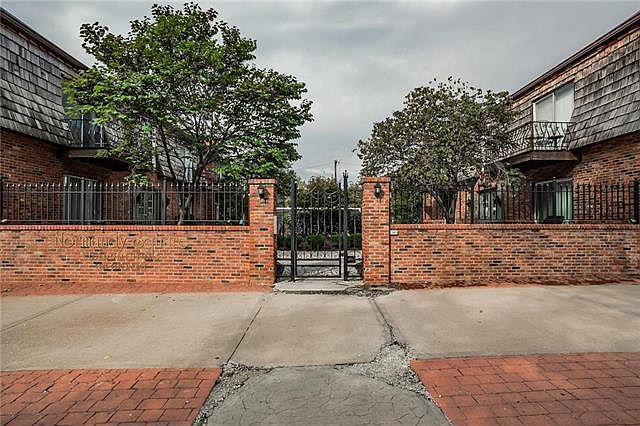 1st image of 4426 Jarboe St APT 1