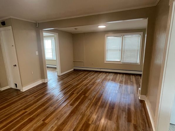 27 Whiting Rd #1