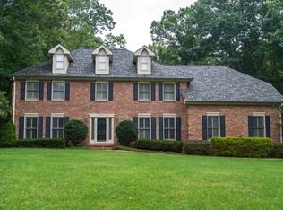 2316 Fox Run Dr, Signal Mountain, TN 37377