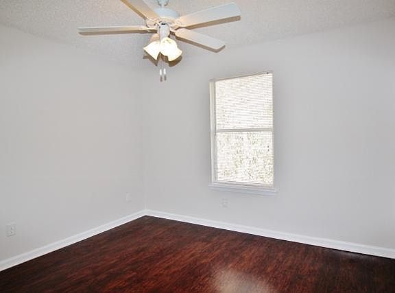 4th image of 1158 Buccaneer Blvd