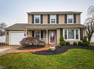 504 Anne Ln, Fairless Hills, PA 19030