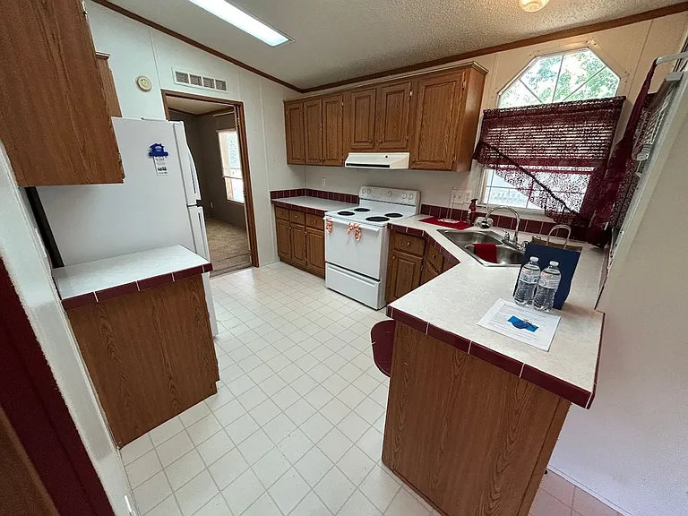 124 Opal Dr — Photo 19