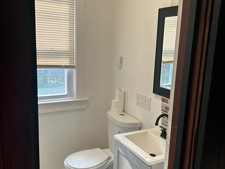 24 Abbott St #24 — Photo 2