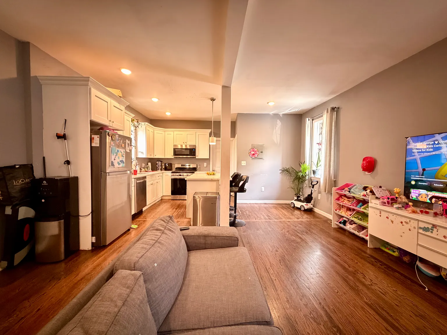 2 bed, 1800 sqft, $2,750 — Photo 3