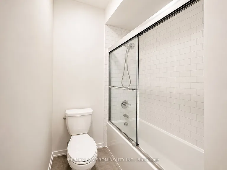 105 Matawin Ln — Photo 15