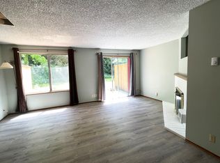 1392 Quaker St, Eugene, OR 97402
