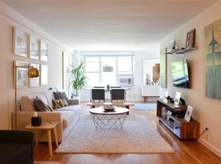 1840 211th St APT 3J, Bayside, NY 11360