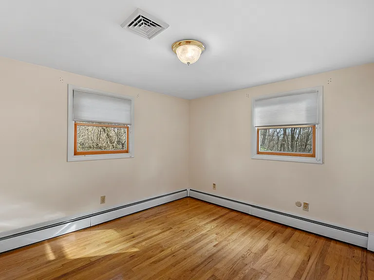 167 Wood Dale Dr — Photo 4