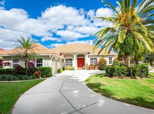 6005 Winchester Pl, Sarasota, FL 34243