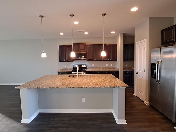 4th image of 107 Westbourne Way
