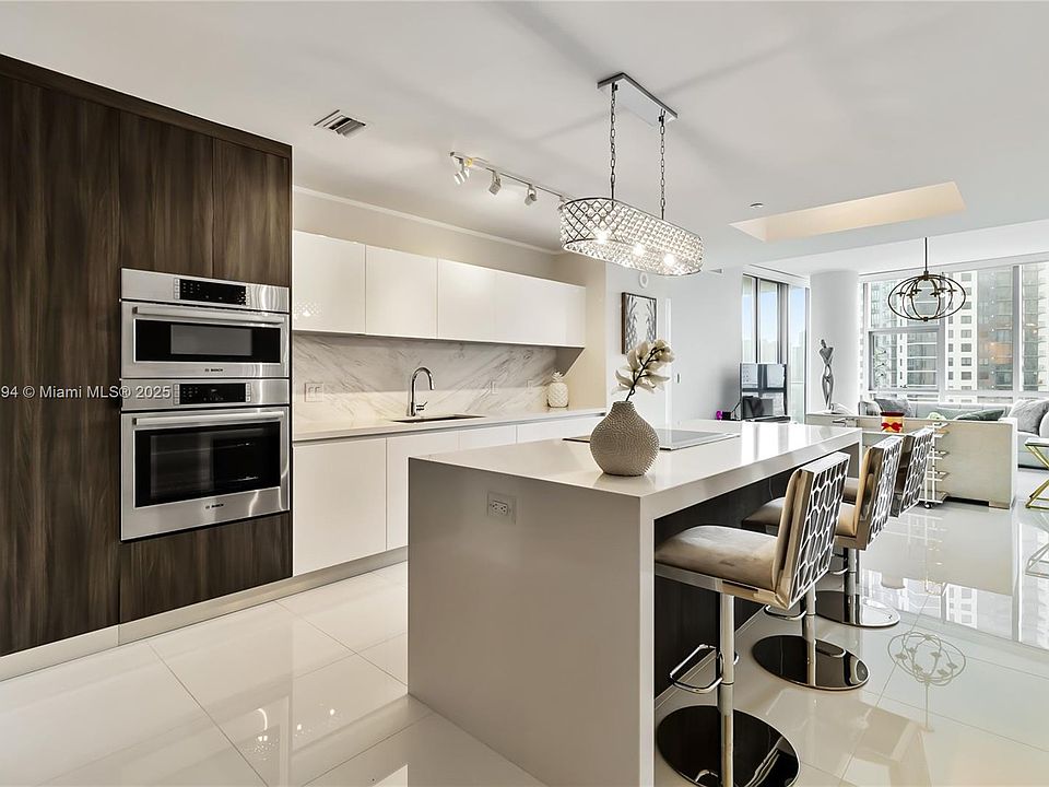 1st image of 851 NE 1st Ave #1611A