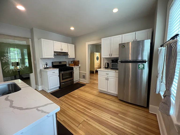 324 Villa Ave — Photo 11