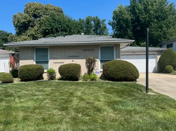 15141 Waterman Dr, South Holland, IL 60473