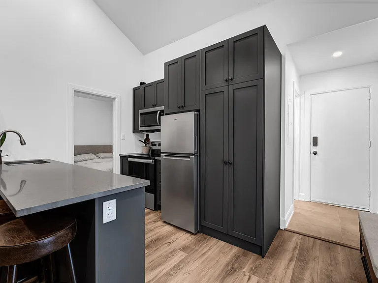 53 Chippewa Ave #C — Photo 22