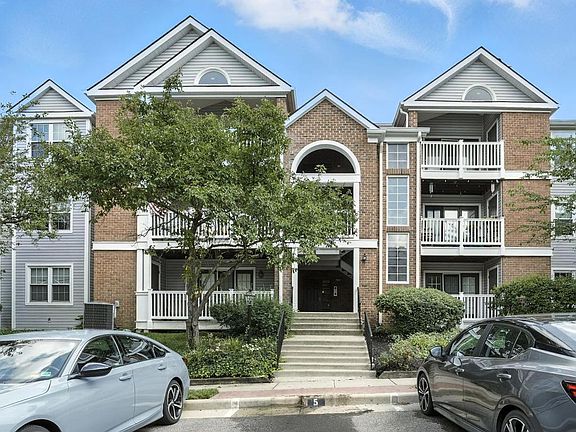 4th image of 7501 Ashby Ln #1-D