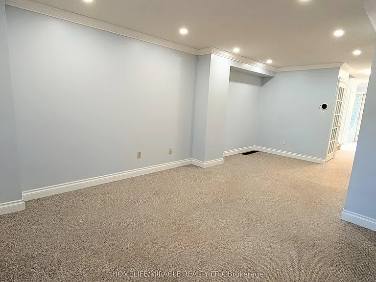 19 Wallace Dr — Photo 21