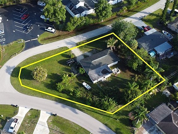 2nd image of 6701 Fiesta Ln
