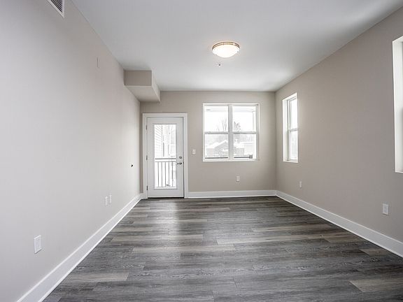 3rd image of 4805 W Genesee St
