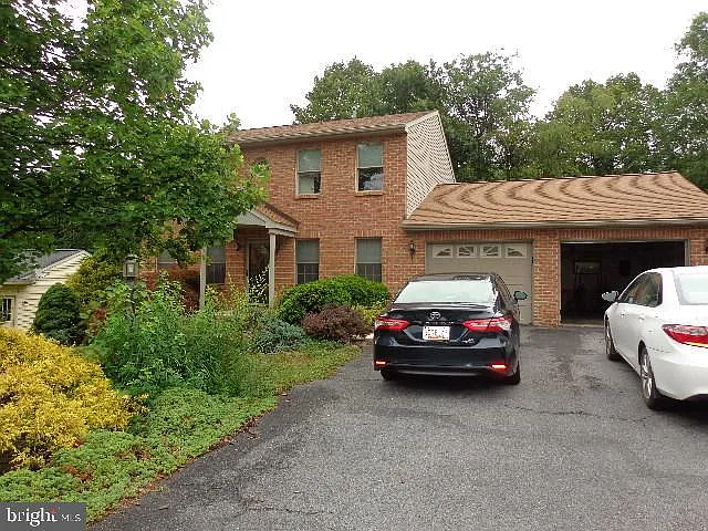 173 Stanford Rd — Photo 20