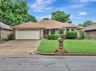 6900 Ritter Ln, Fort Worth, TX 76137