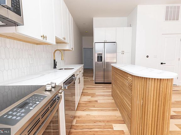 2nd image of 715 S 19th St #1