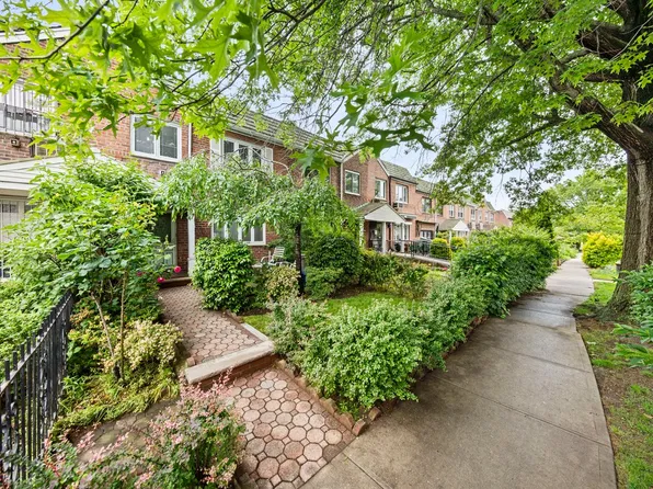 67-17 Harrow Street image 1 of 14