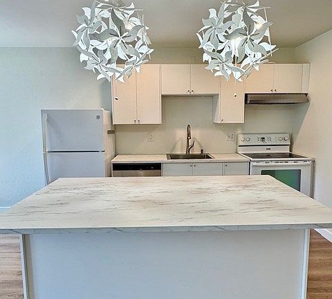 4th image of 1036 Oak Grove Rd #63