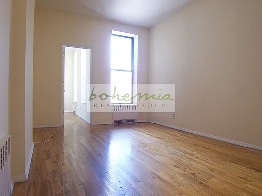 Rented by Bohemia Realty Group | media 16