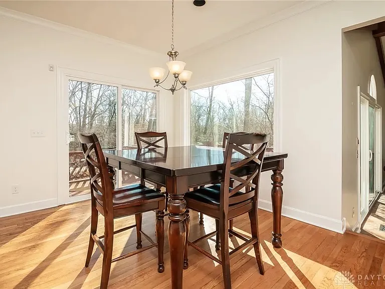 9548 Meadow Woods Ln — Photo 9