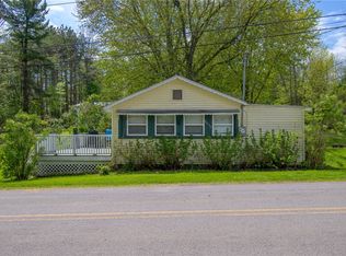 8057 Hampton Rd, Wolcott, NY 14590